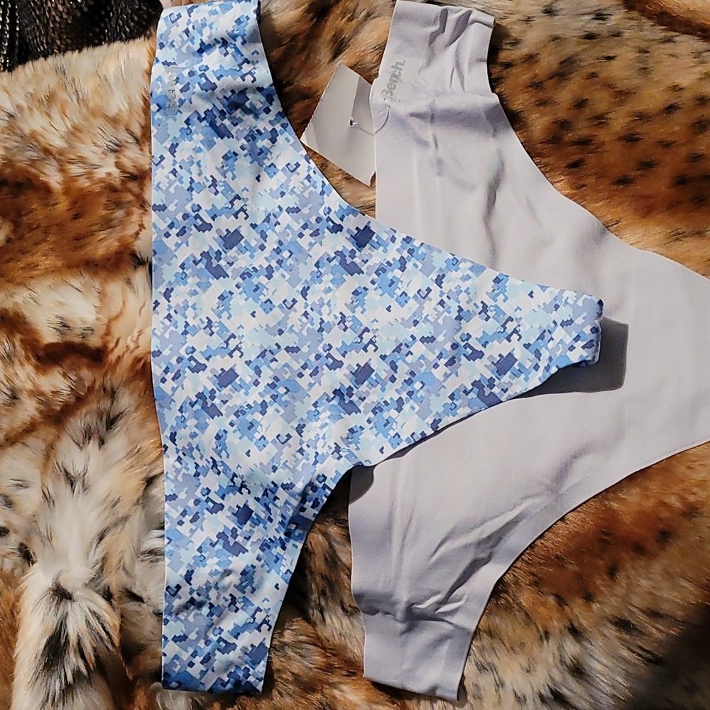 NWT Bench 2 Pair Panties Thong White Blue Med New